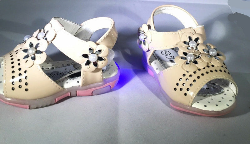 Toddlers/ Infant Girls Sandals Flashing LEDs Sizes 2-7